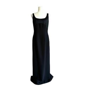 Elegant Black Maxi Dress